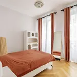 Appartement 50 M² Lumineux Et Refait A Neuf