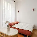 Appartement 50 M² Lumineux Et Refait A Neuf